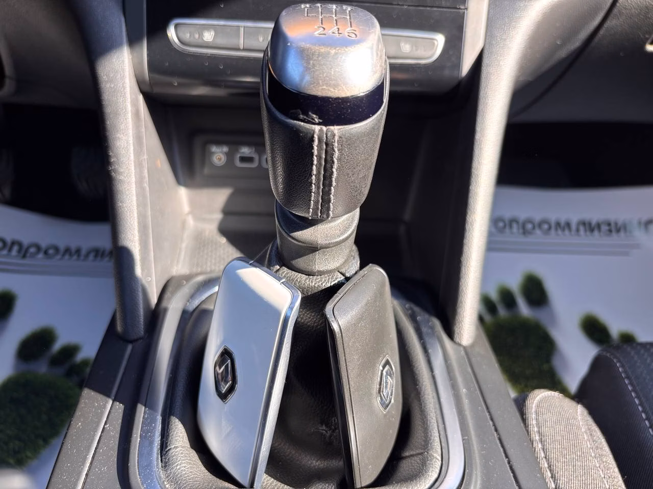 Renault Megane фото 12