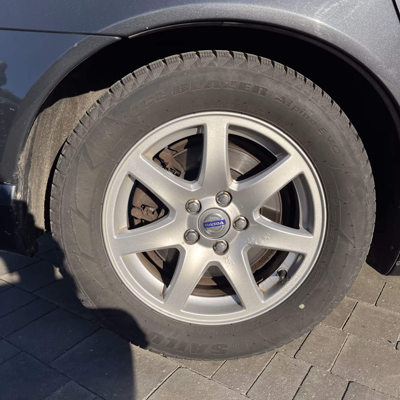 Volvo V70 фото 7