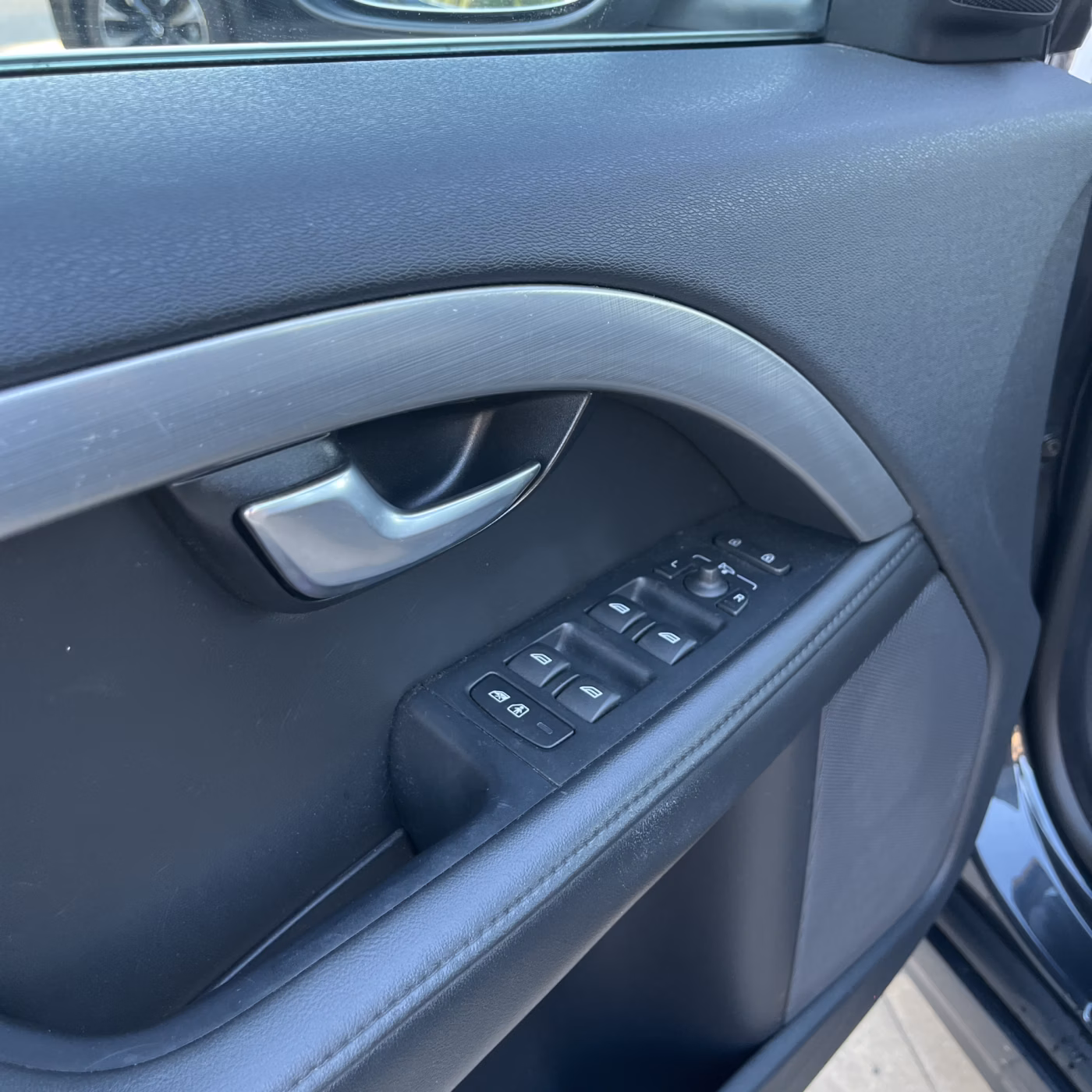 Volvo V70 фото 9