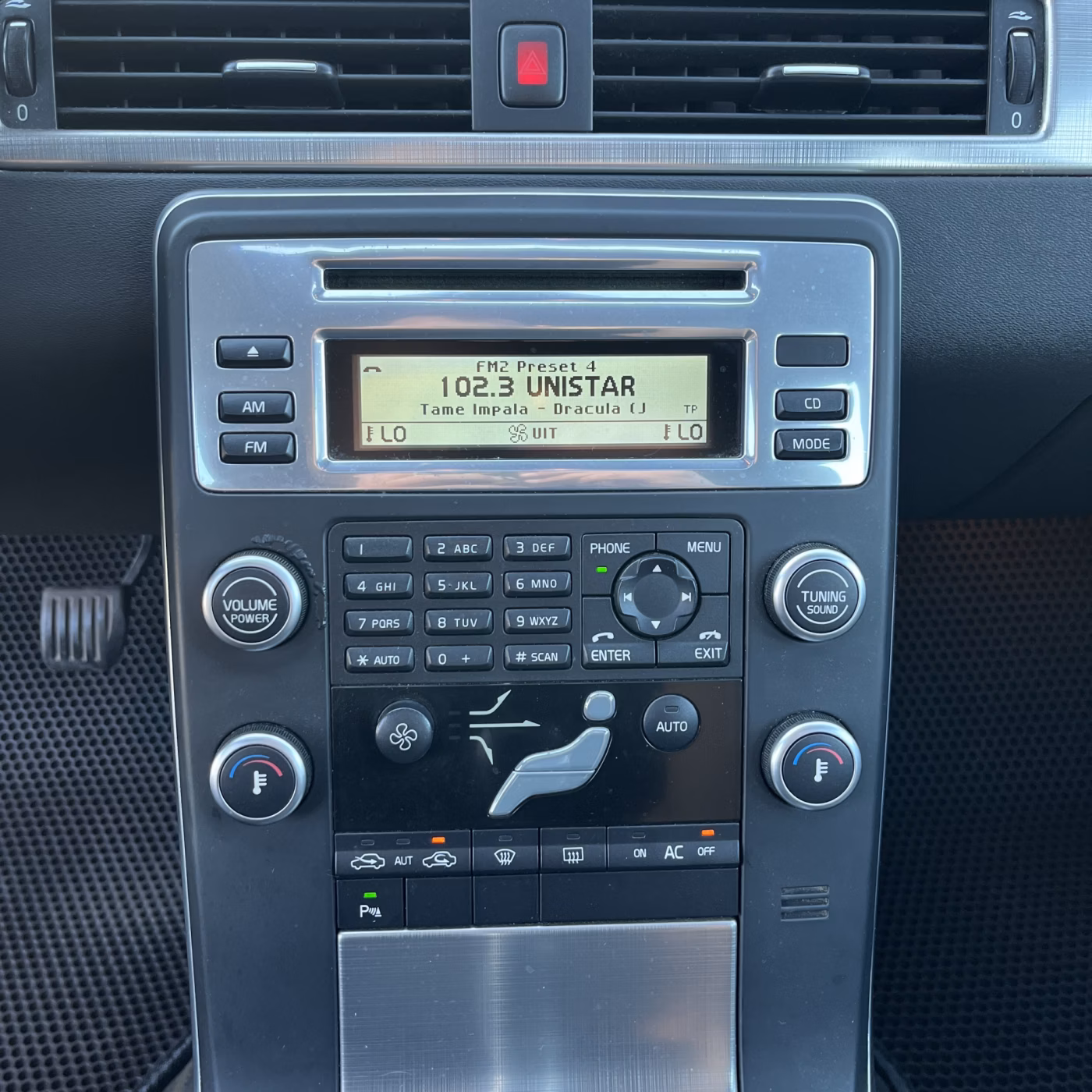Volvo V70 фото 15