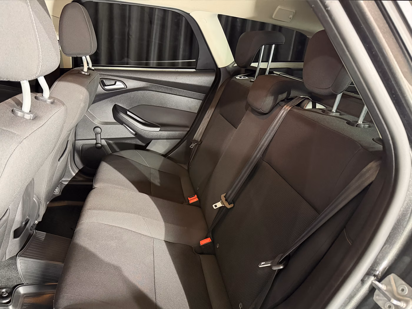 Ford Focus фото 10