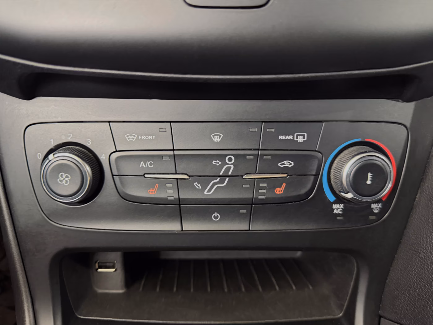 Ford Focus фото 16