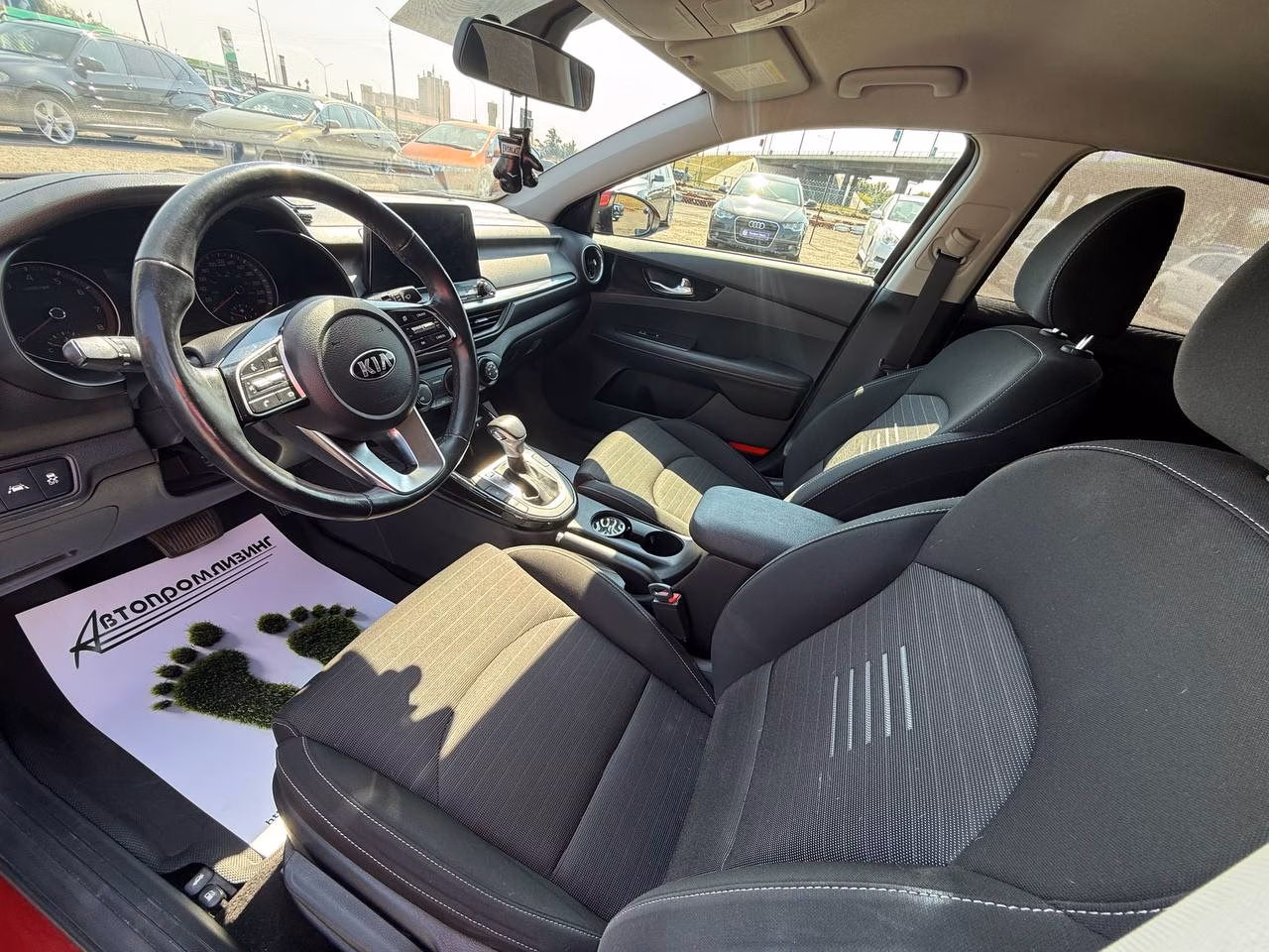 Kia Forte фото 9
