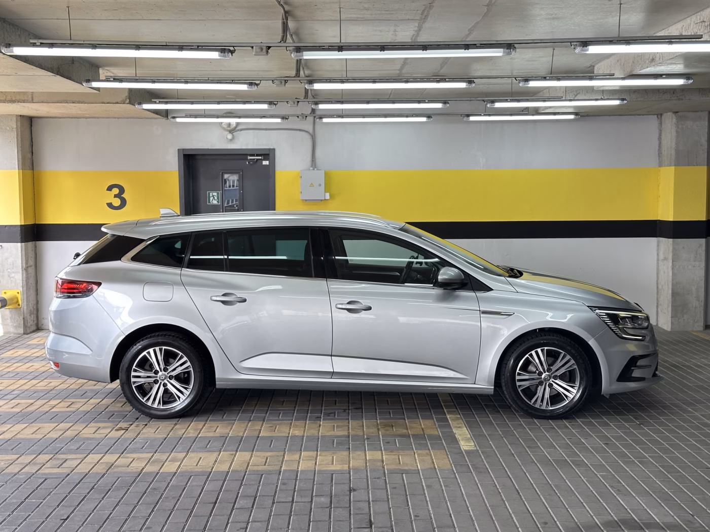 Renault Megane фото 8
