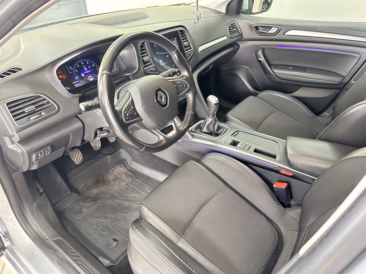 Renault Megane фото 13