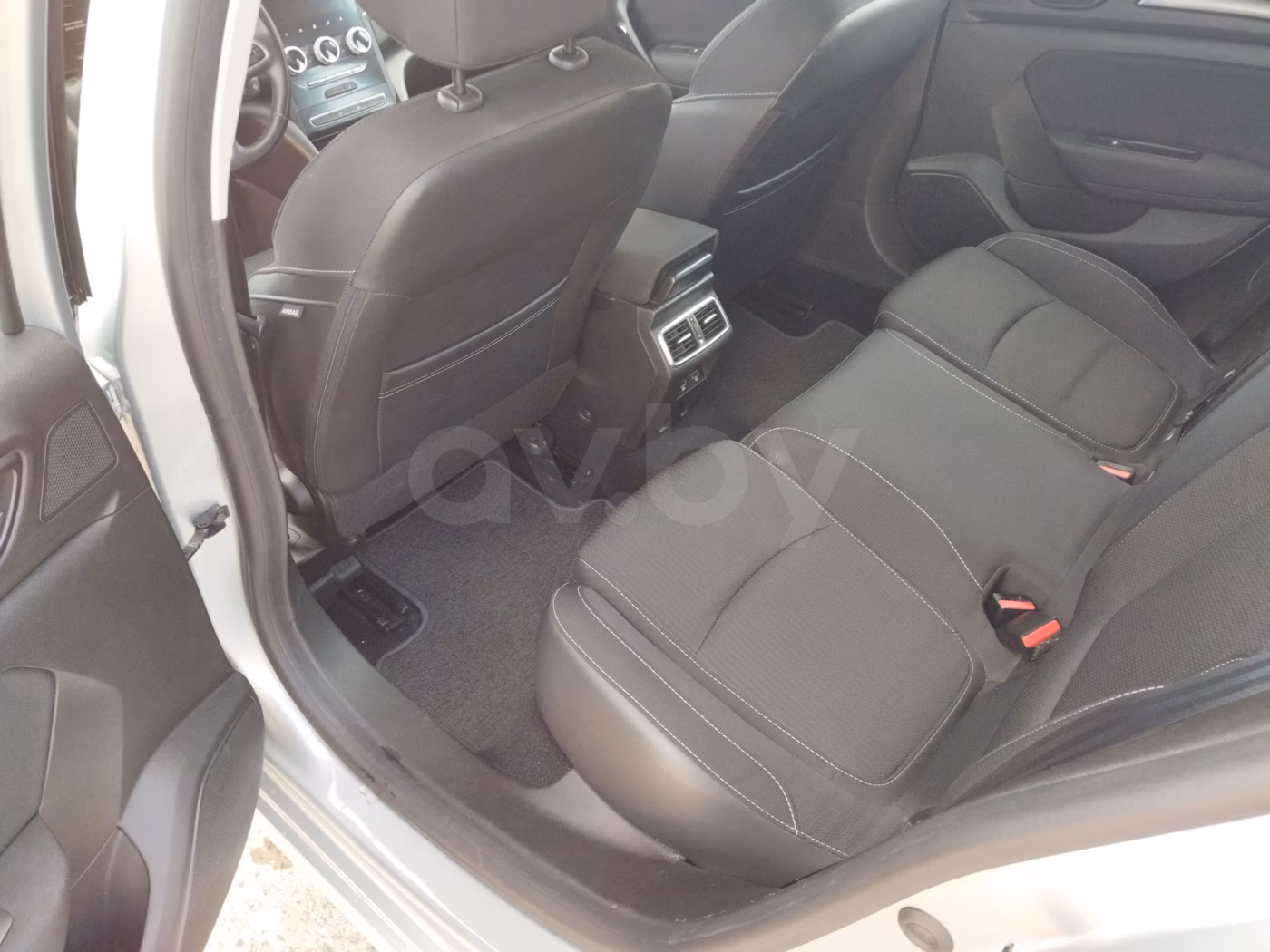 Renault Megane фото 9