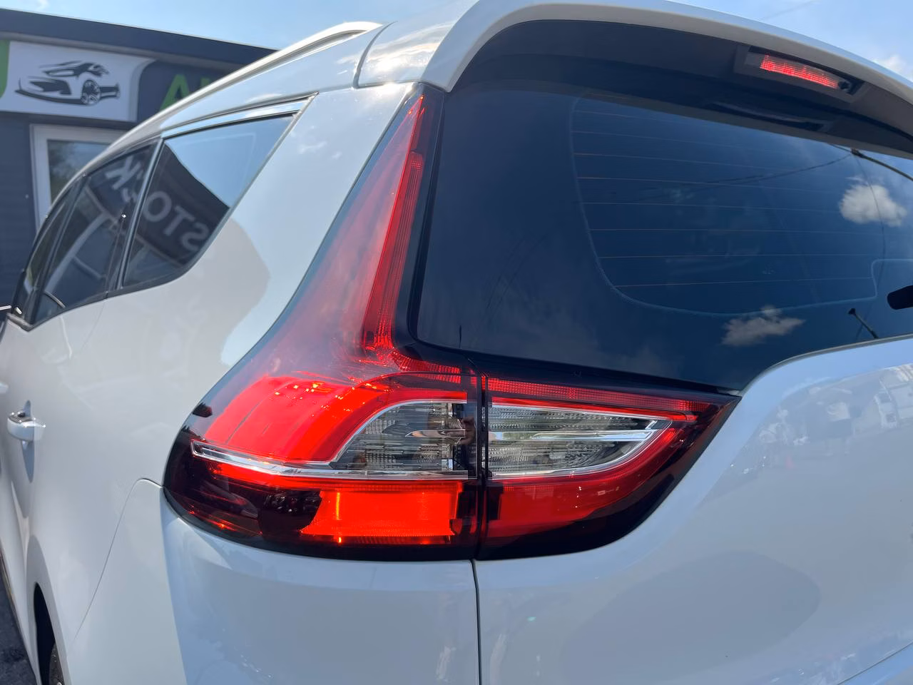 Renault Grand Scenic фото 9