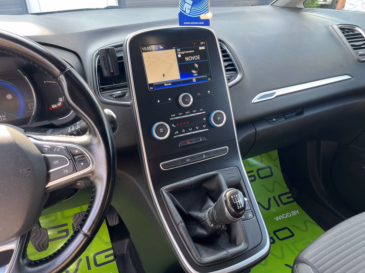 Renault Grand Scenic фото 20