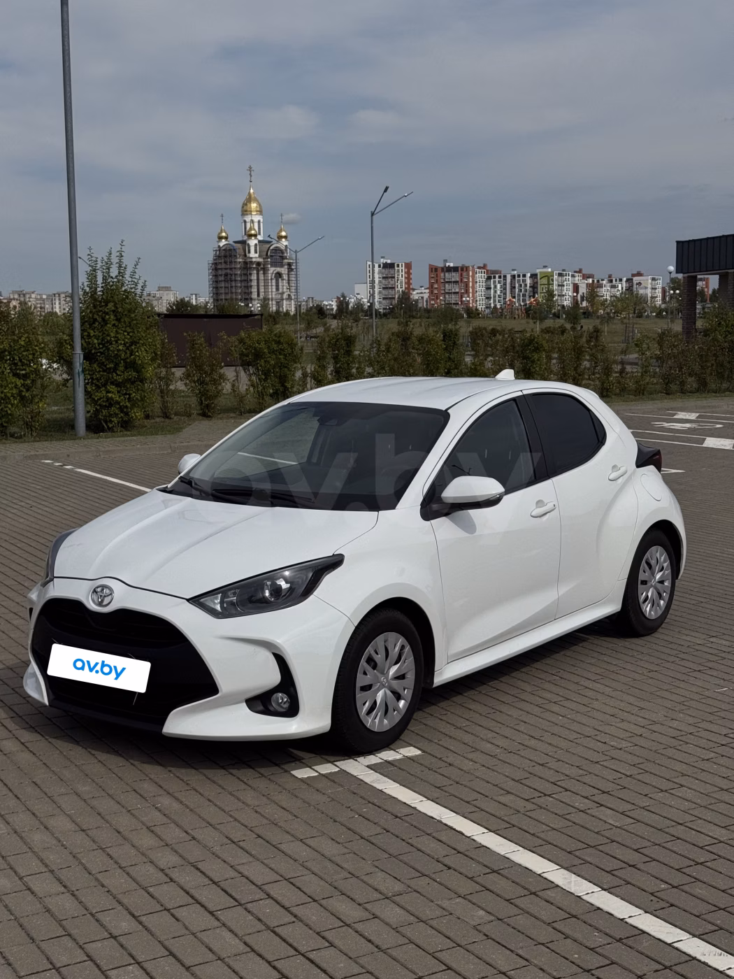 Toyota Yaris фото 3