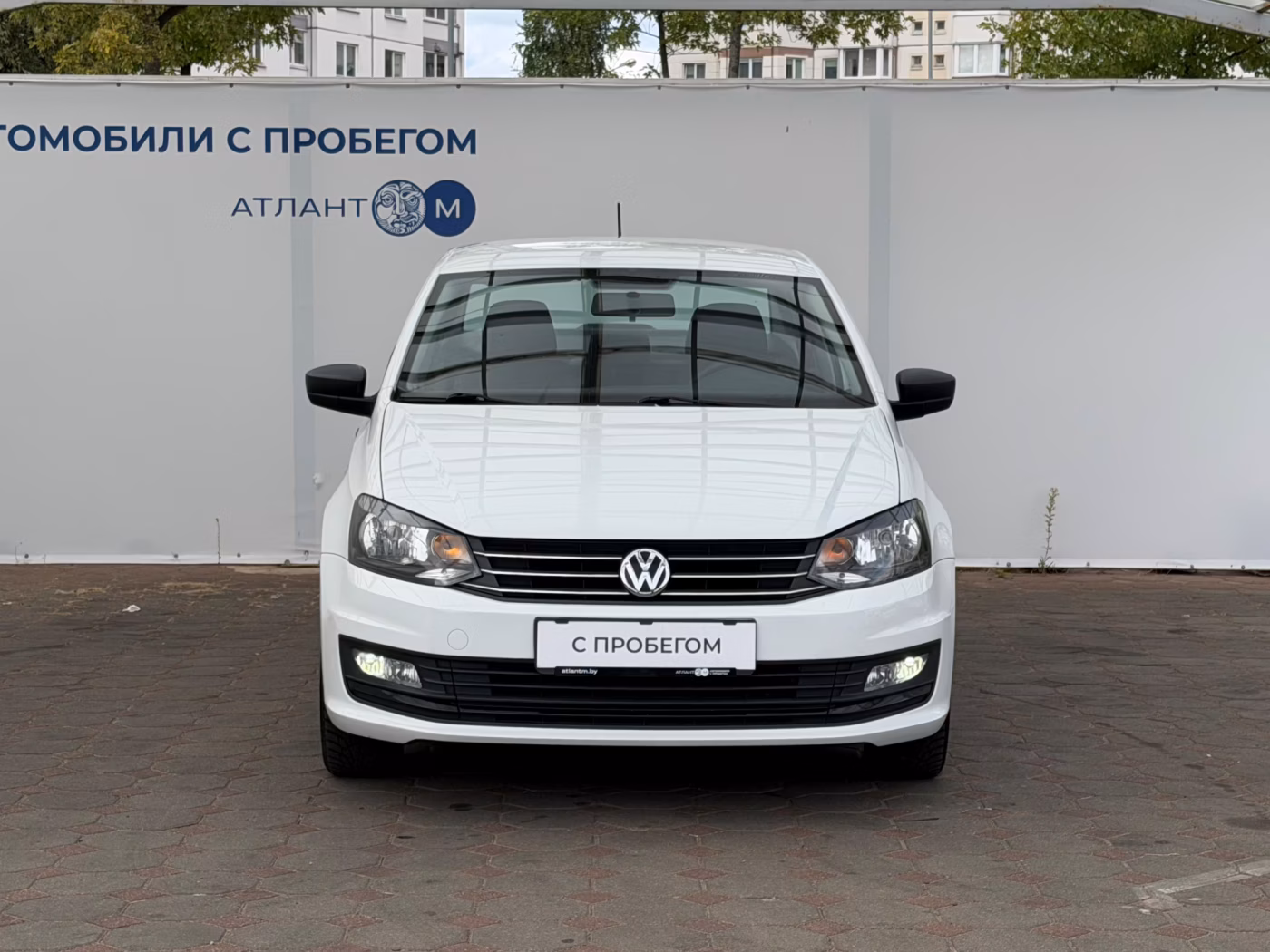 Volkswagen Polo Sedan фото 3