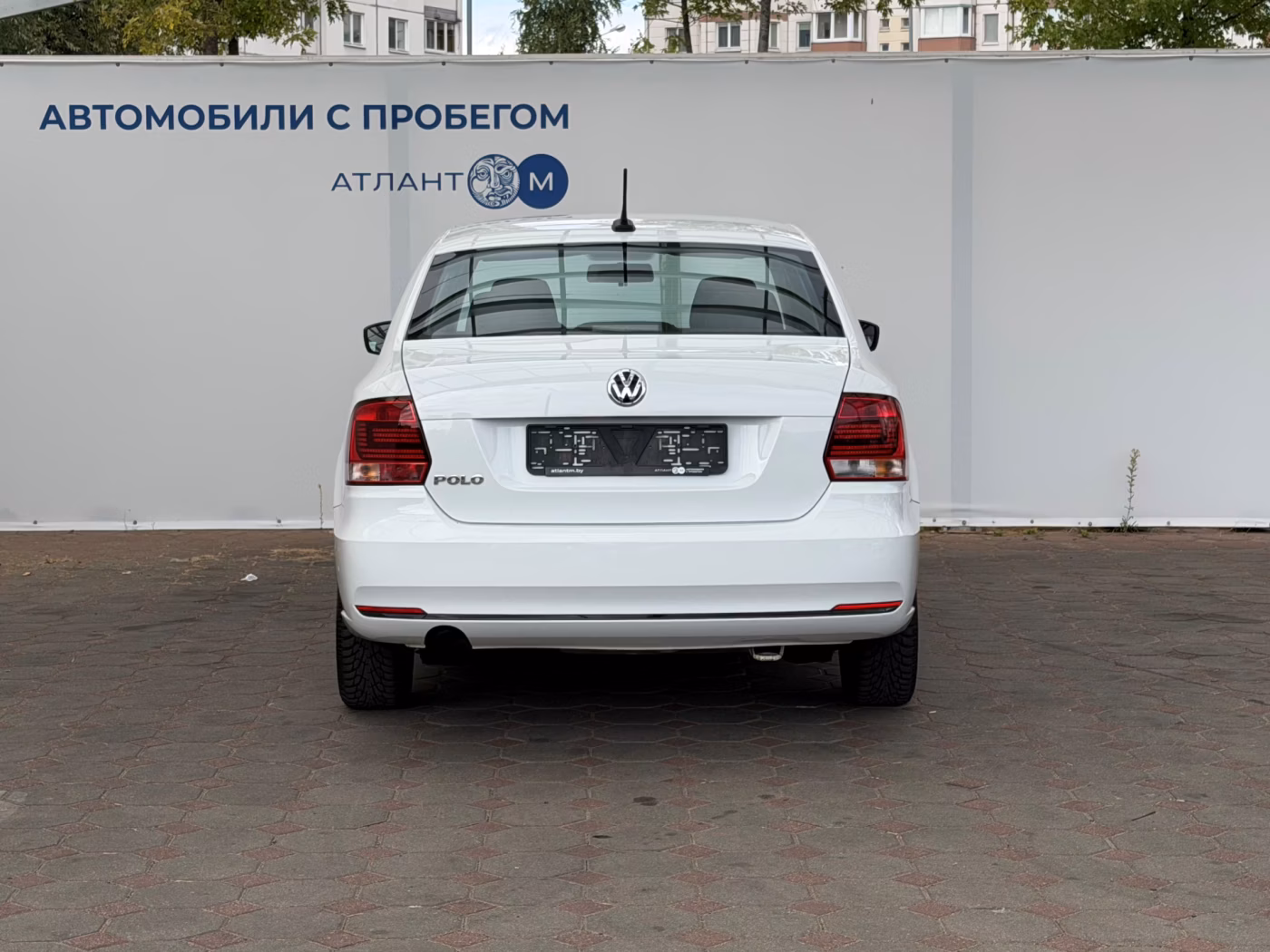 Volkswagen Polo Sedan фото 4