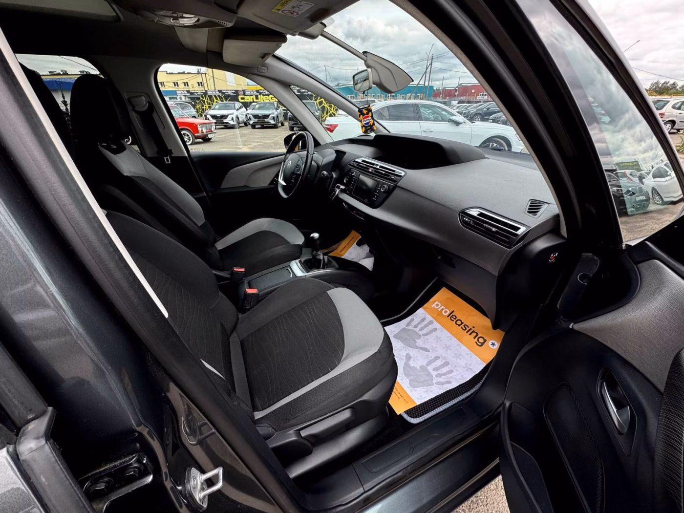 Citroen C4 Grand Picasso фото 11