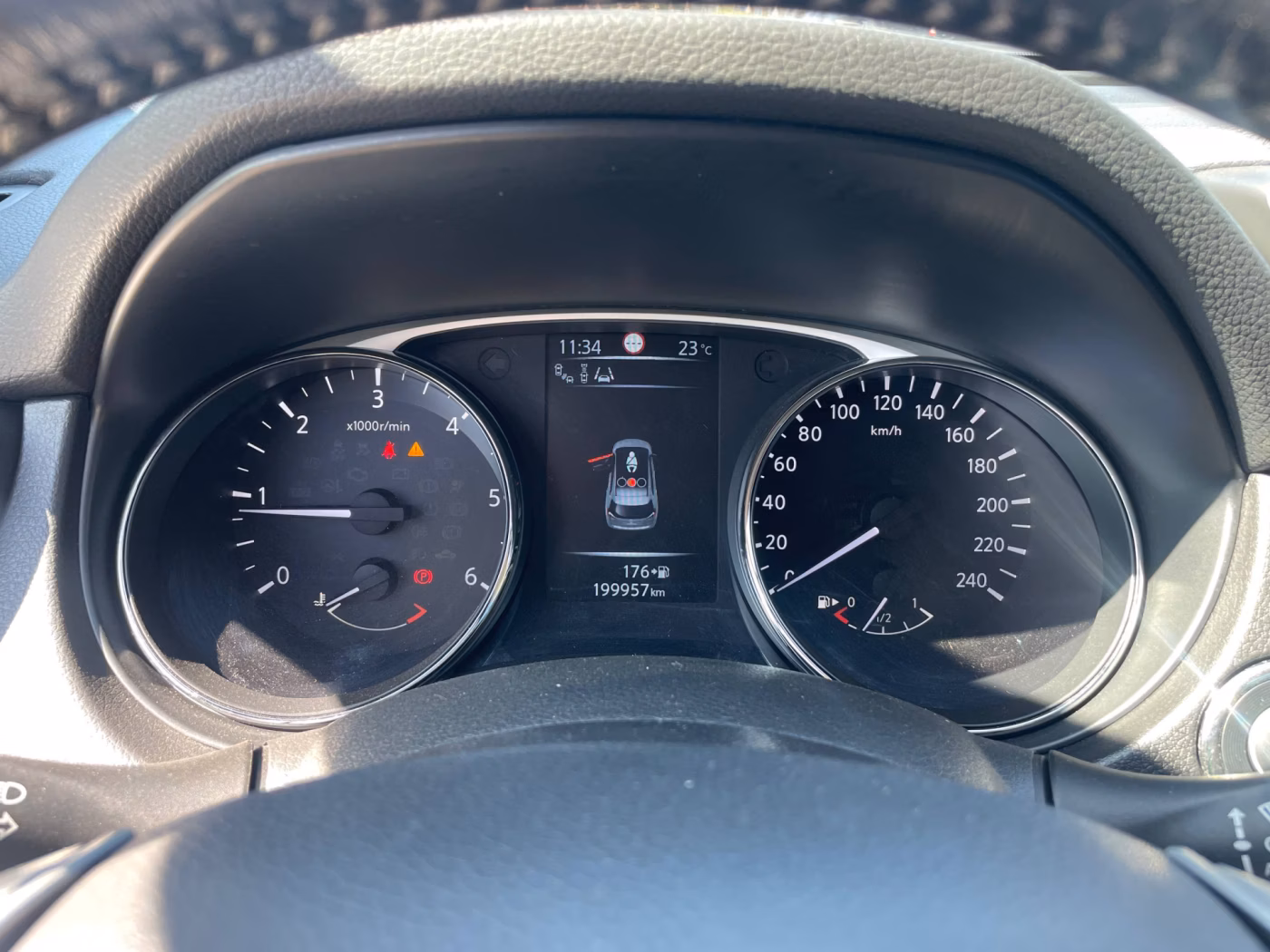 Nissan X-Trail фото 12