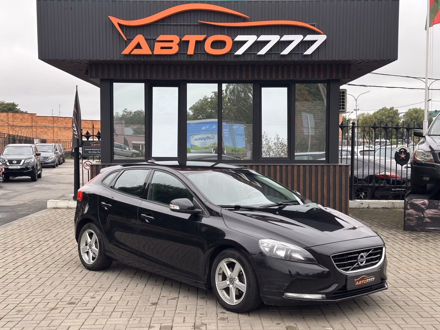 Volvo V40