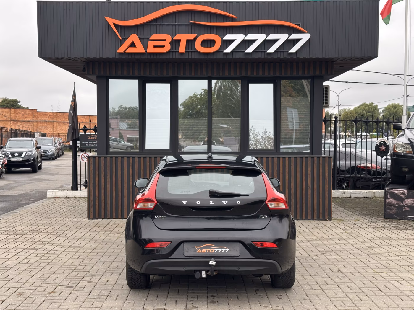 Volvo V40 фото 3