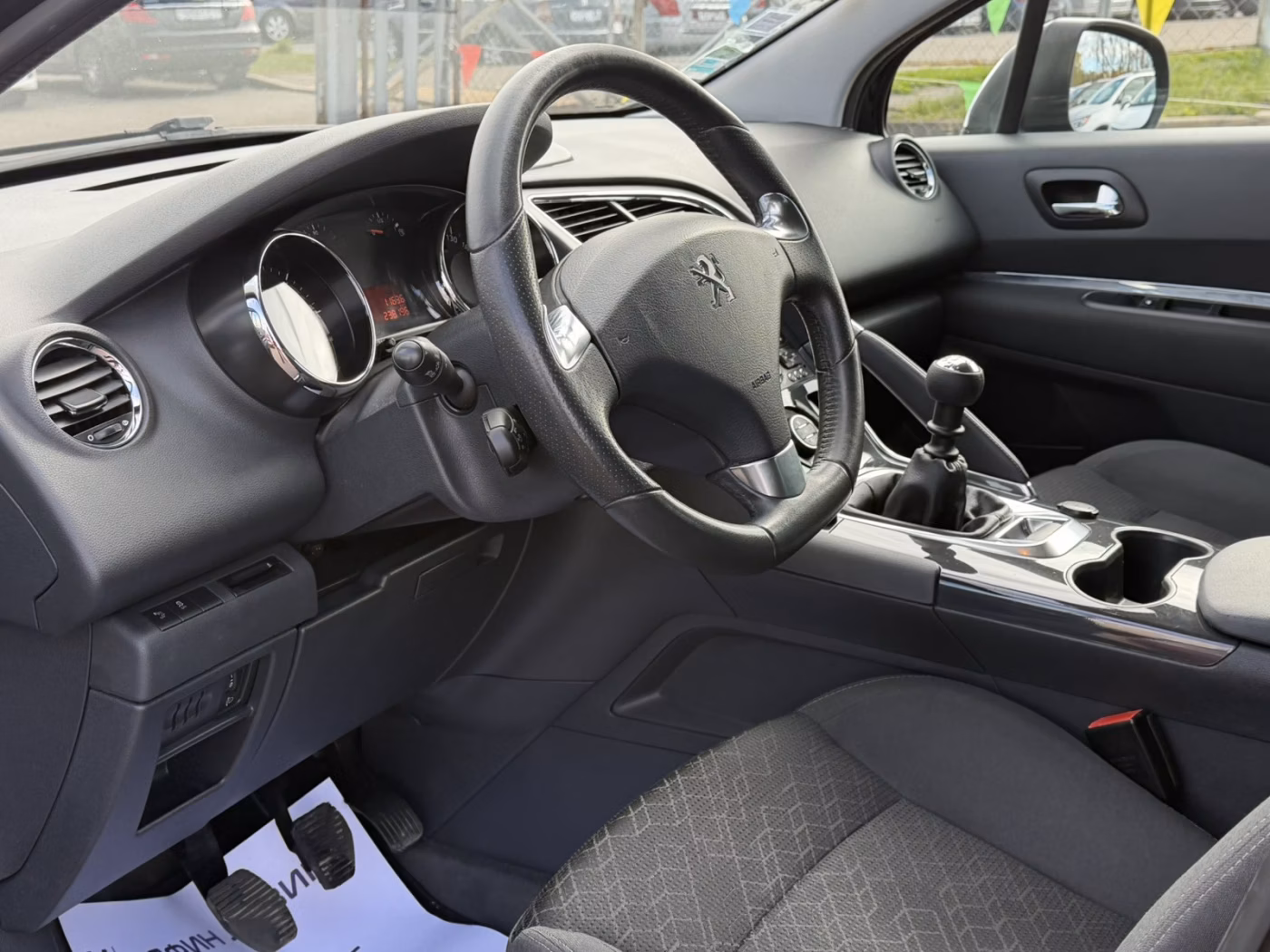 Peugeot 3008 фото 15