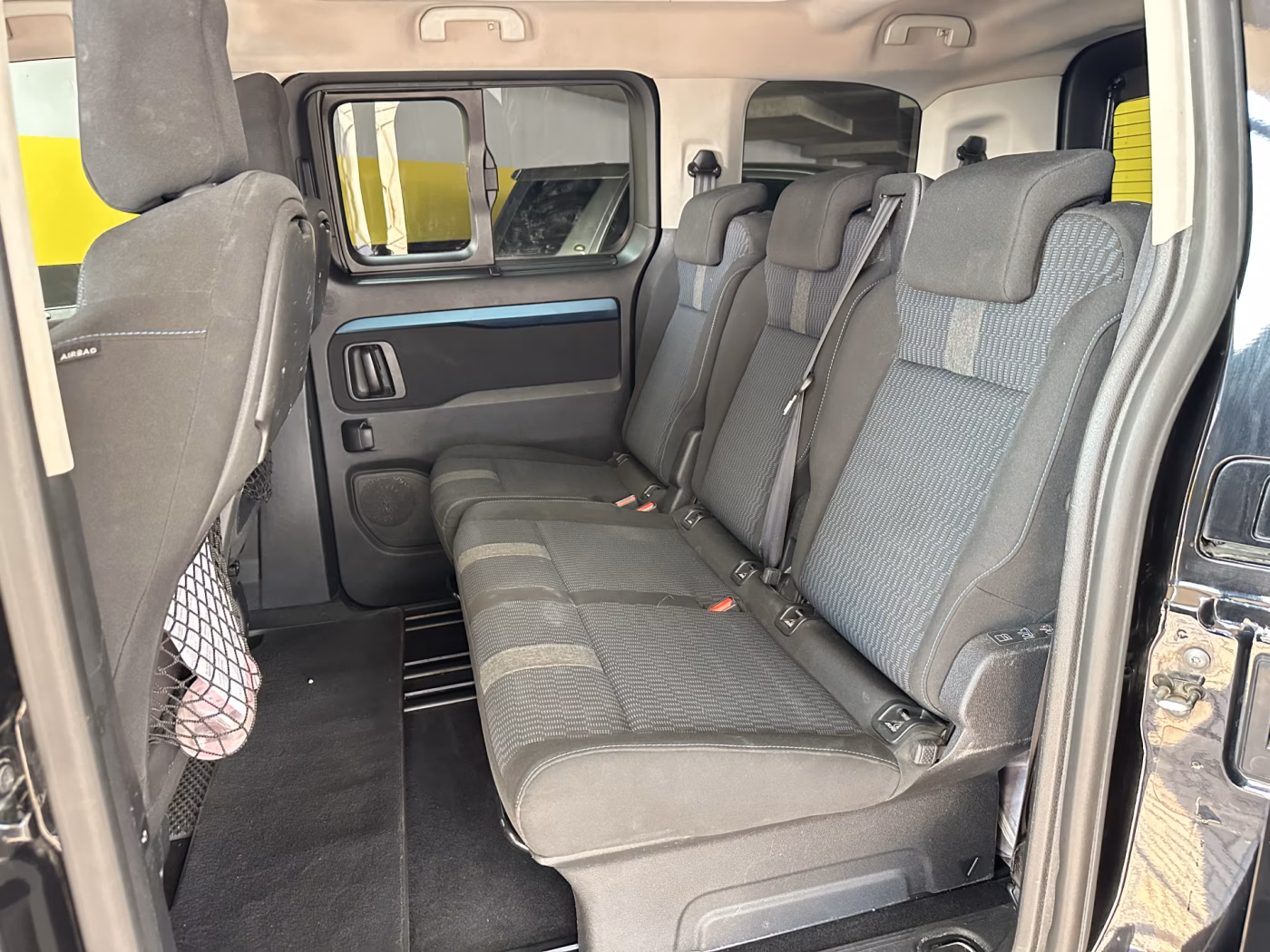 Peugeot Traveller фото 14