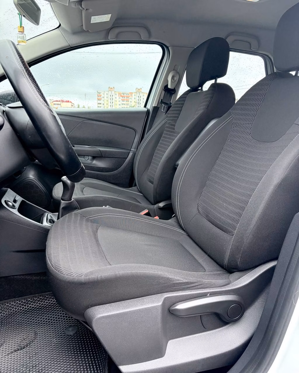 Renault Kaptur фото 10