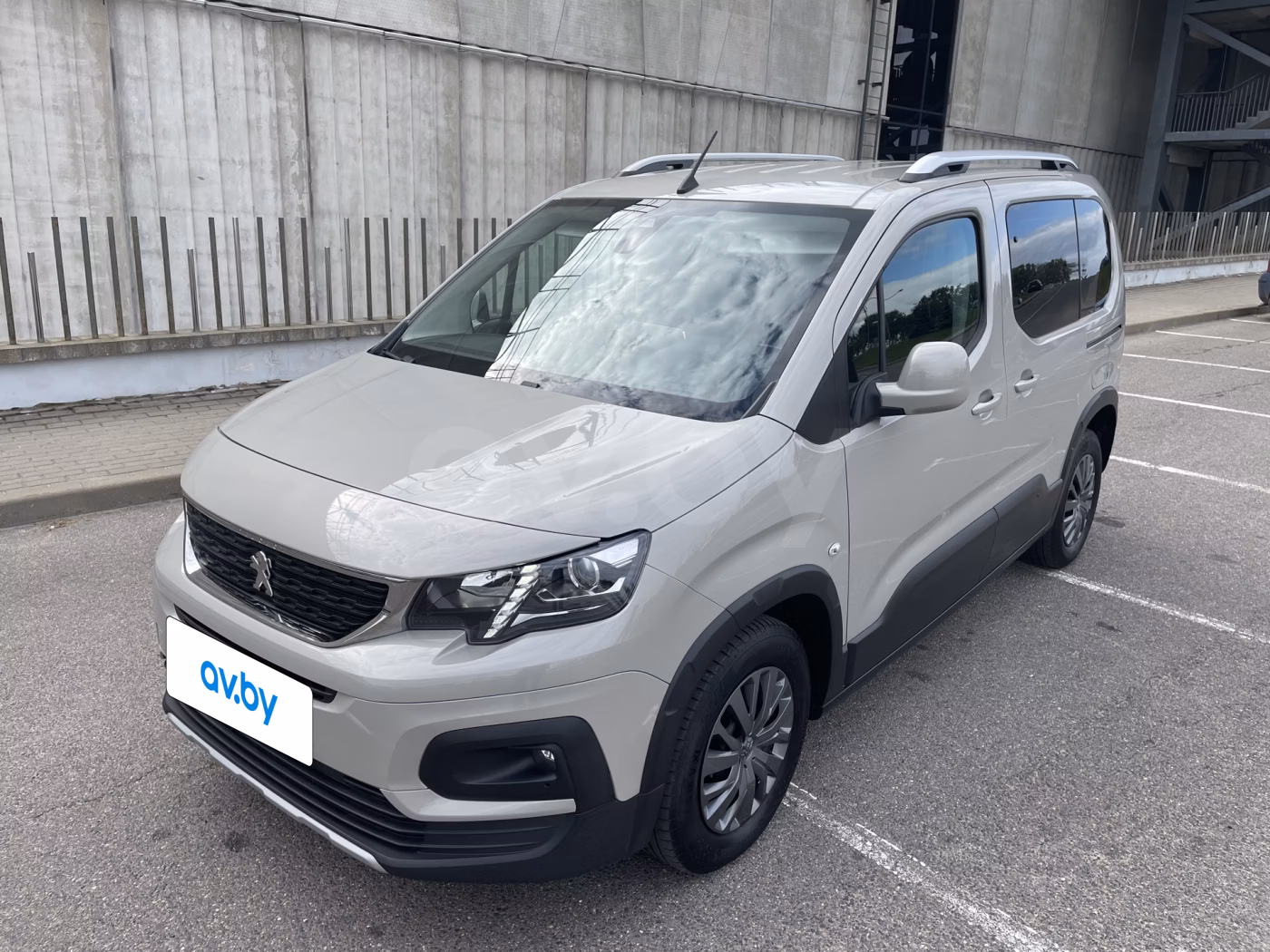 Peugeot Rifter фото 4