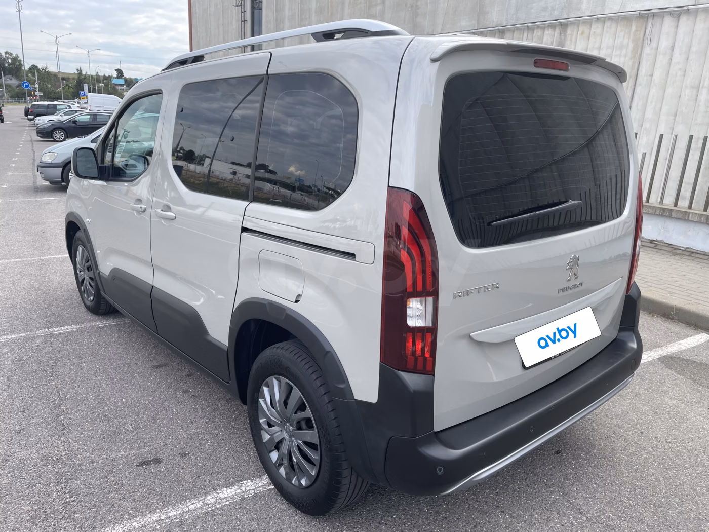 Peugeot Rifter фото 11