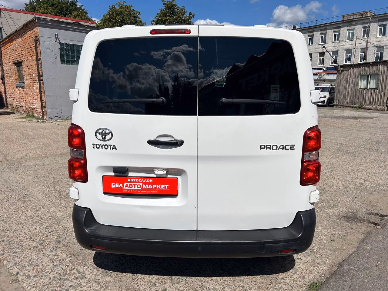 Toyota ProAce Verso фото 6