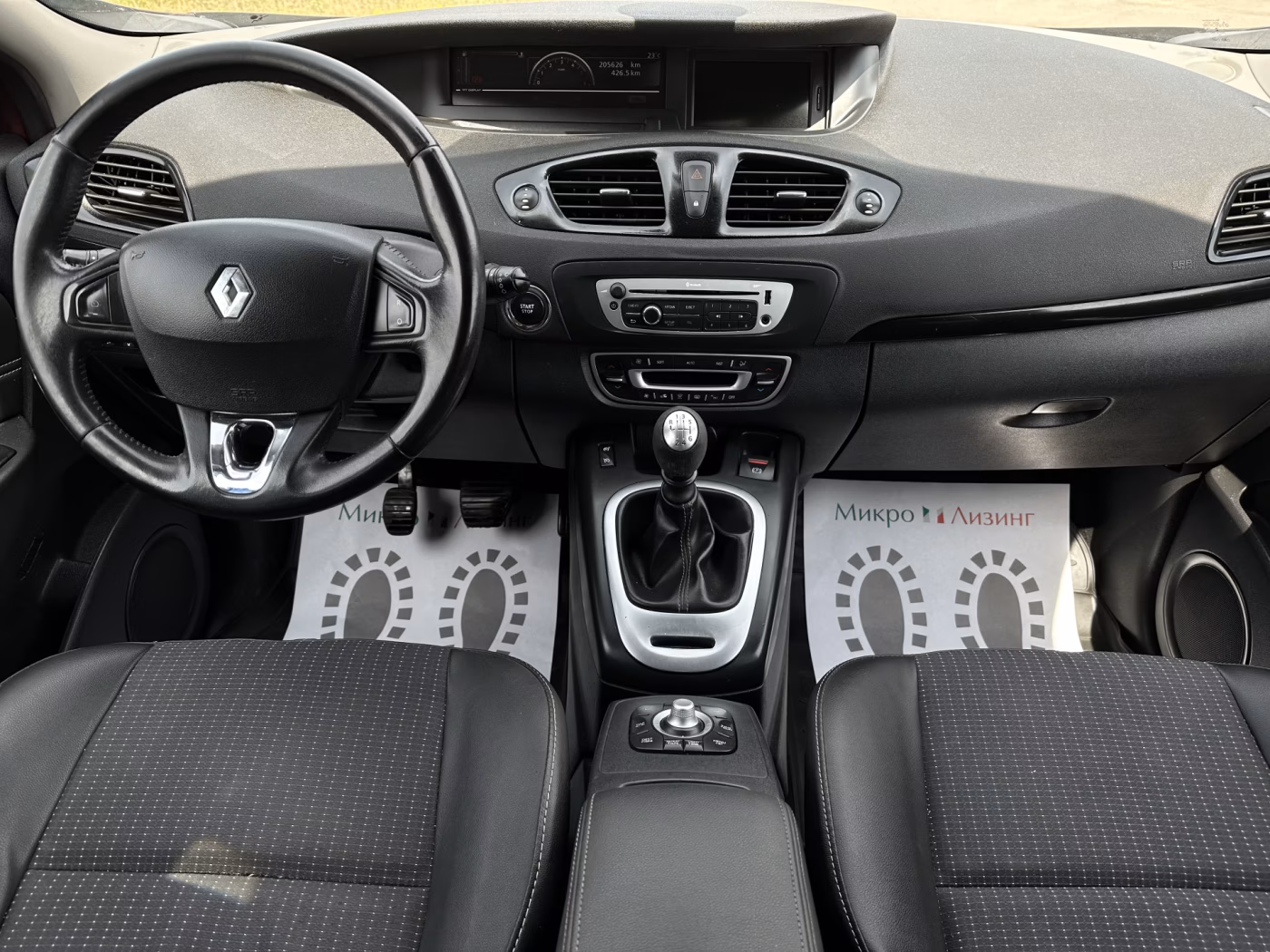 Renault Grand Scenic фото 14