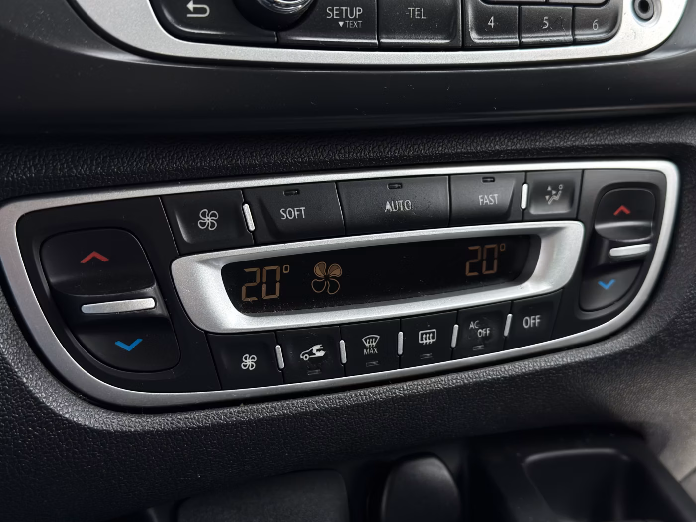 Renault Grand Scenic фото 18