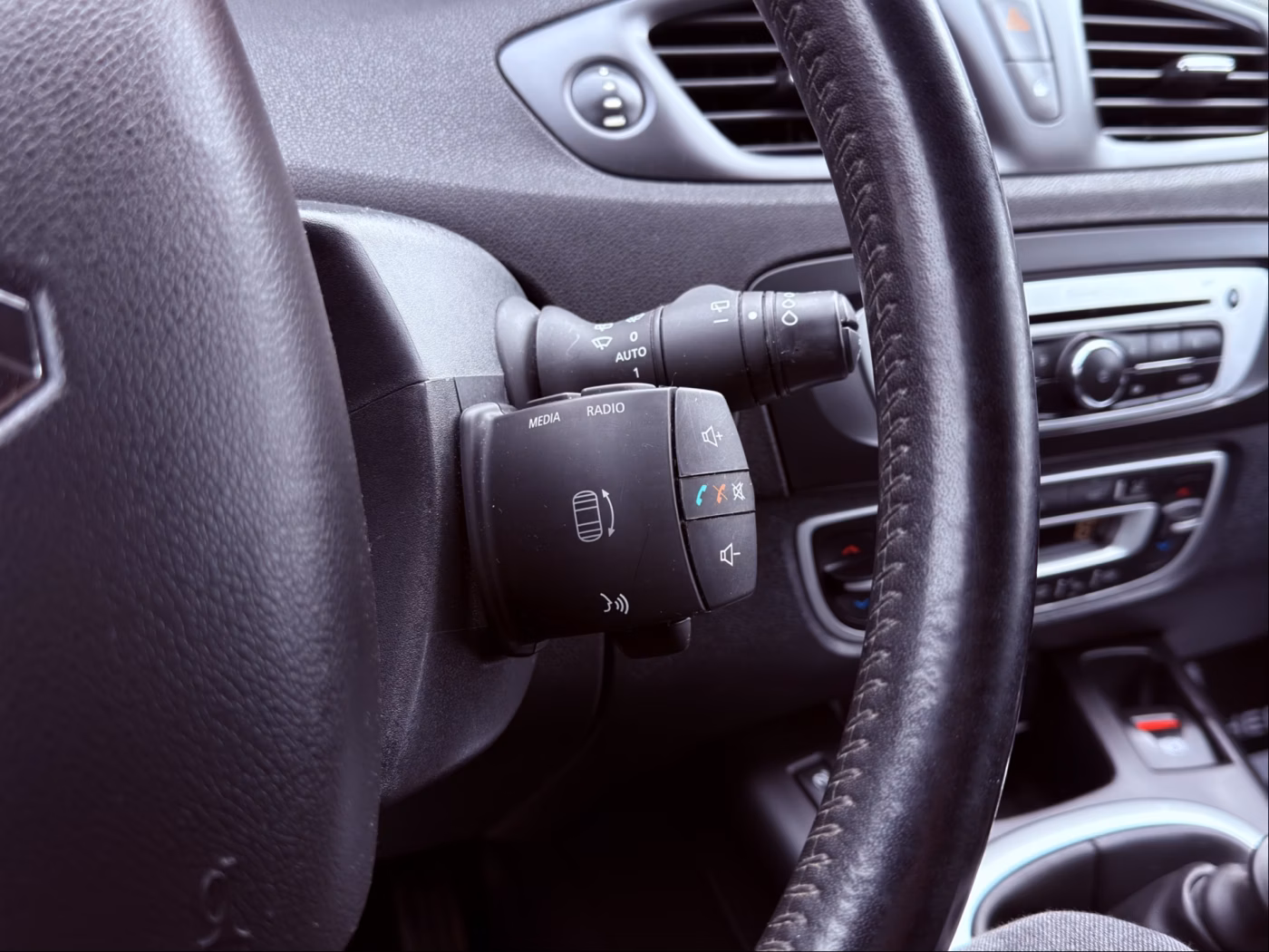 Renault Grand Scenic фото 19