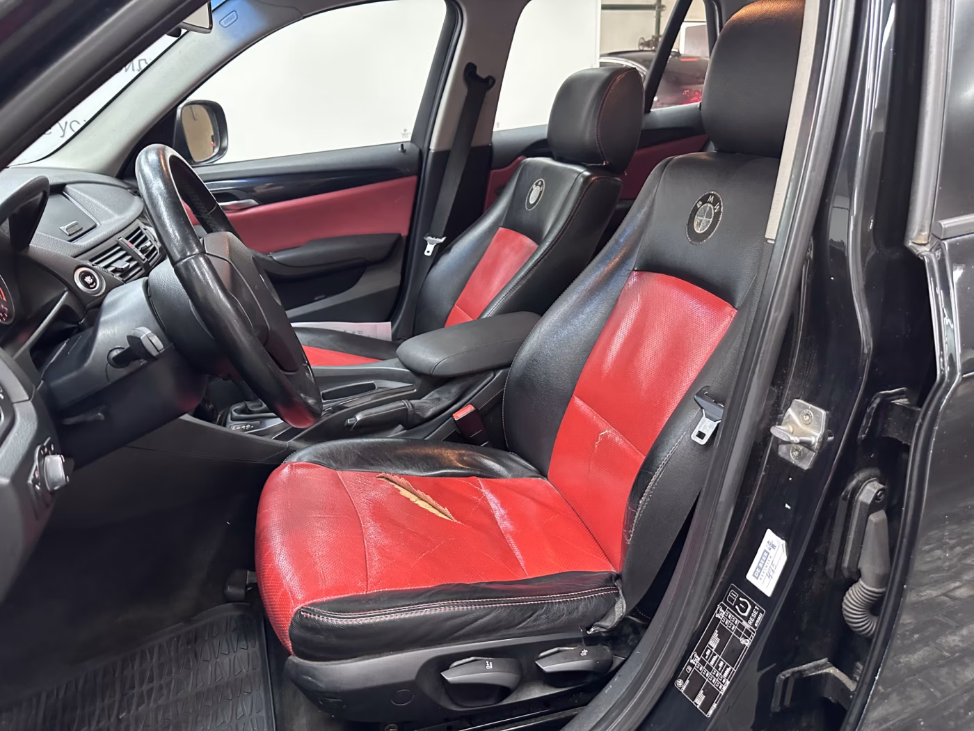 BMW X1 фото 8