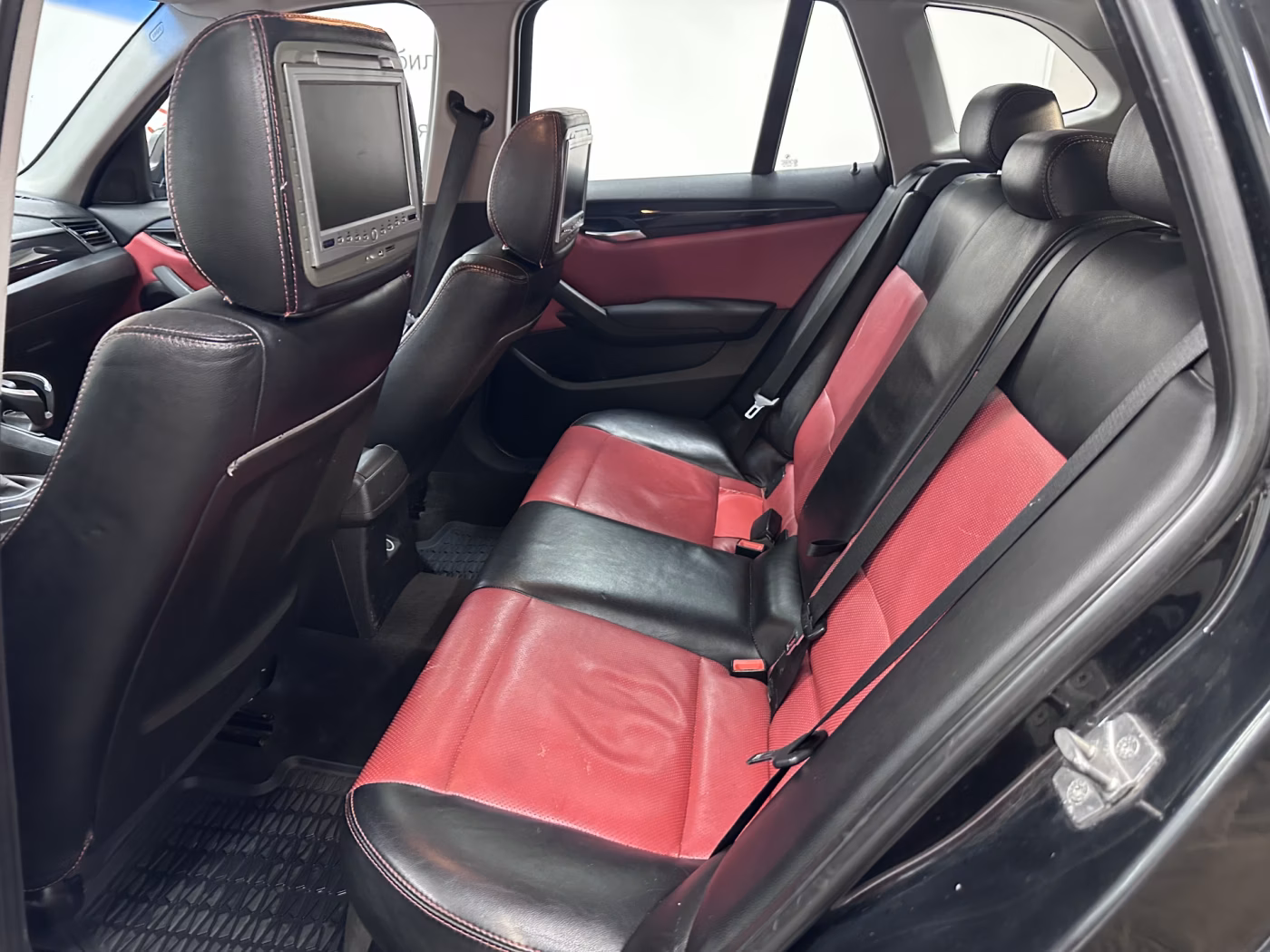 BMW X1 фото 9