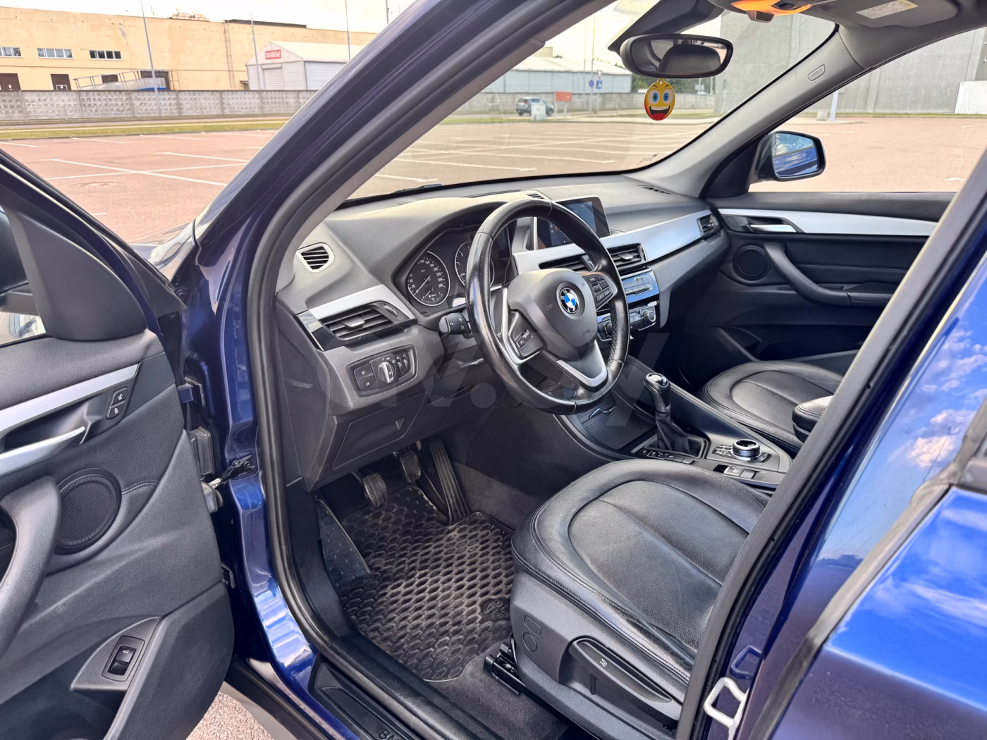 BMW X1 фото 10
