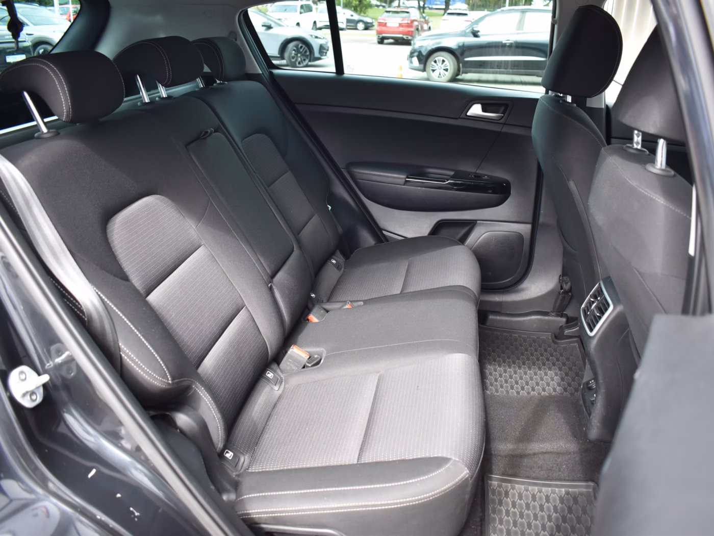 Kia Sportage фото 11