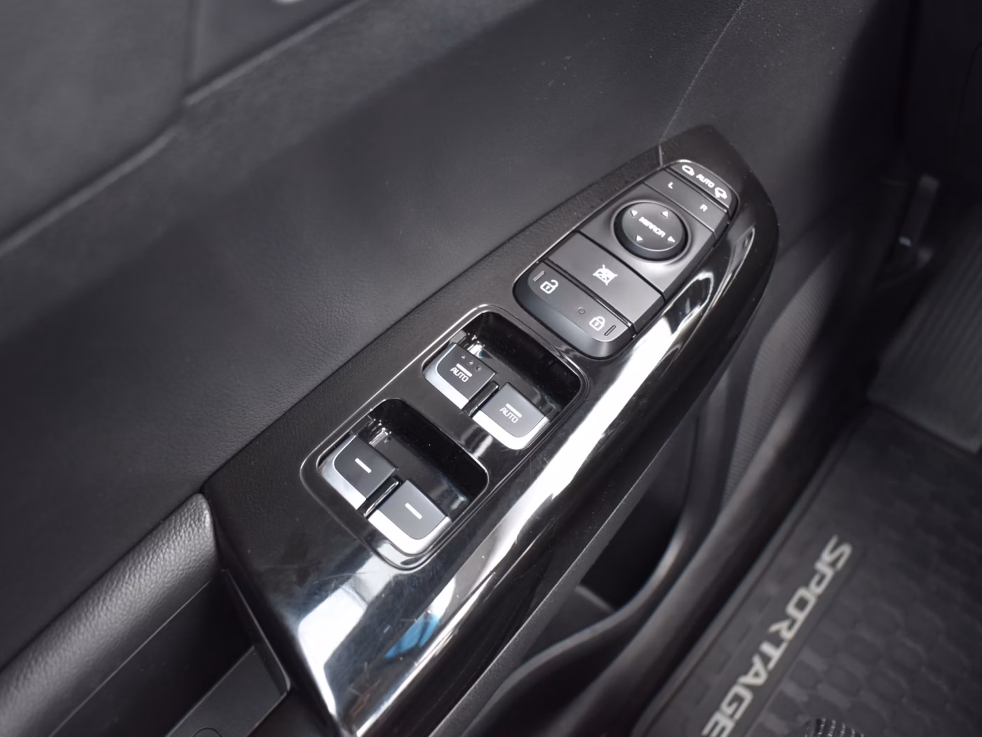 Kia Sportage фото 12