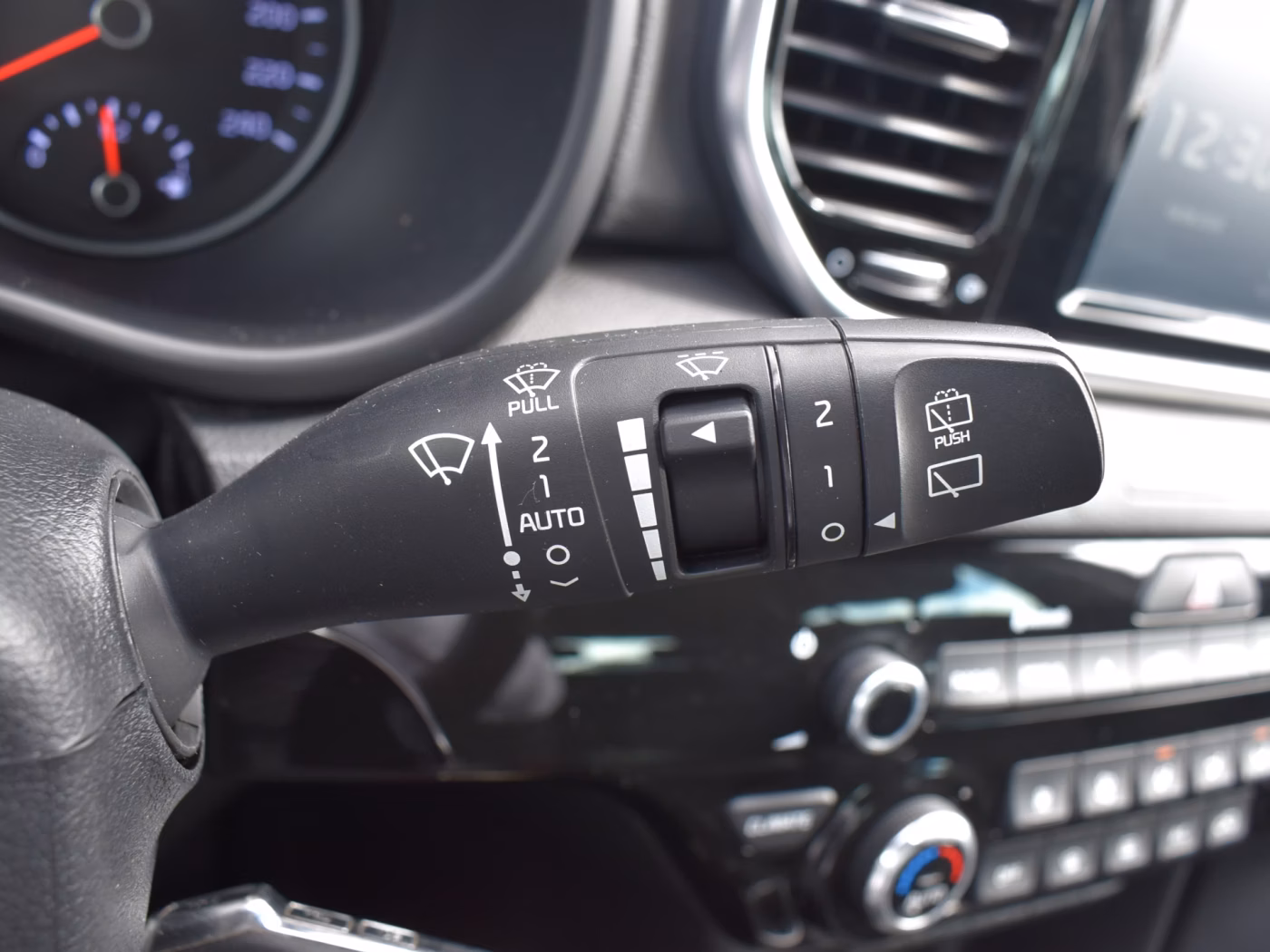 Kia Sportage фото 16