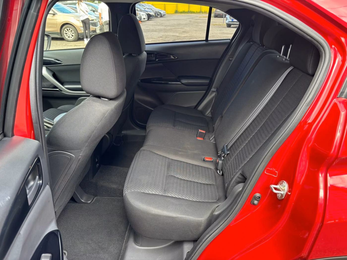 Mitsubishi Eclipse Cross фото 16