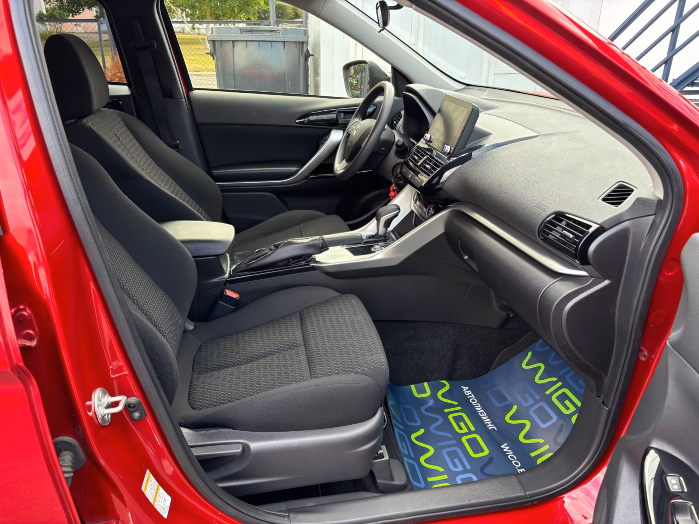Mitsubishi Eclipse Cross фото 19