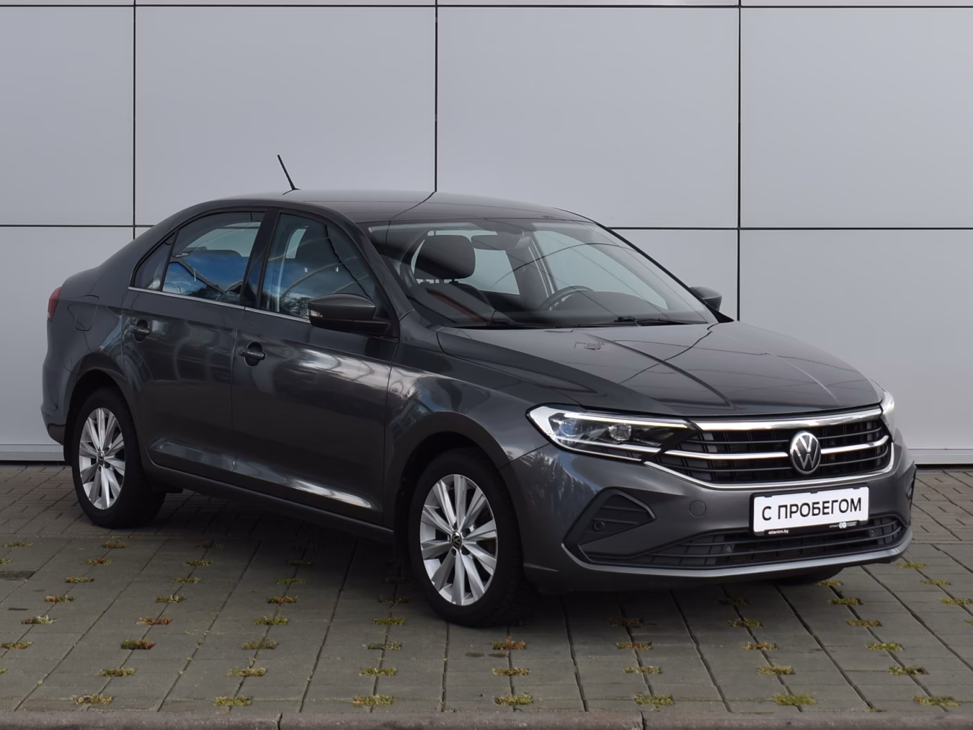 Volkswagen Polo Sedan фото 3