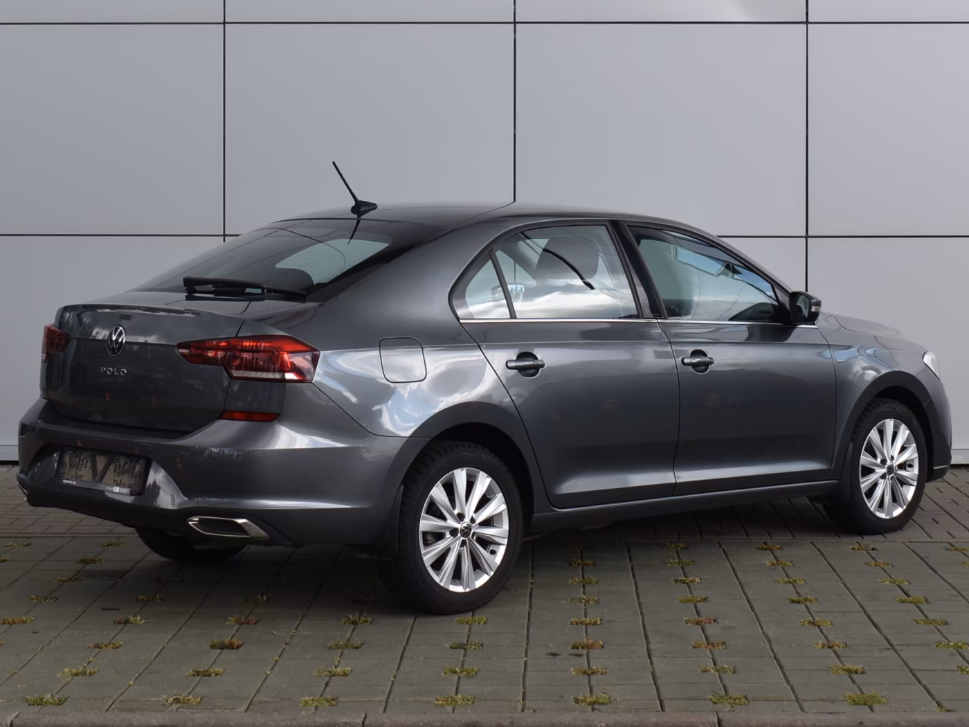 Volkswagen Polo Sedan фото 5