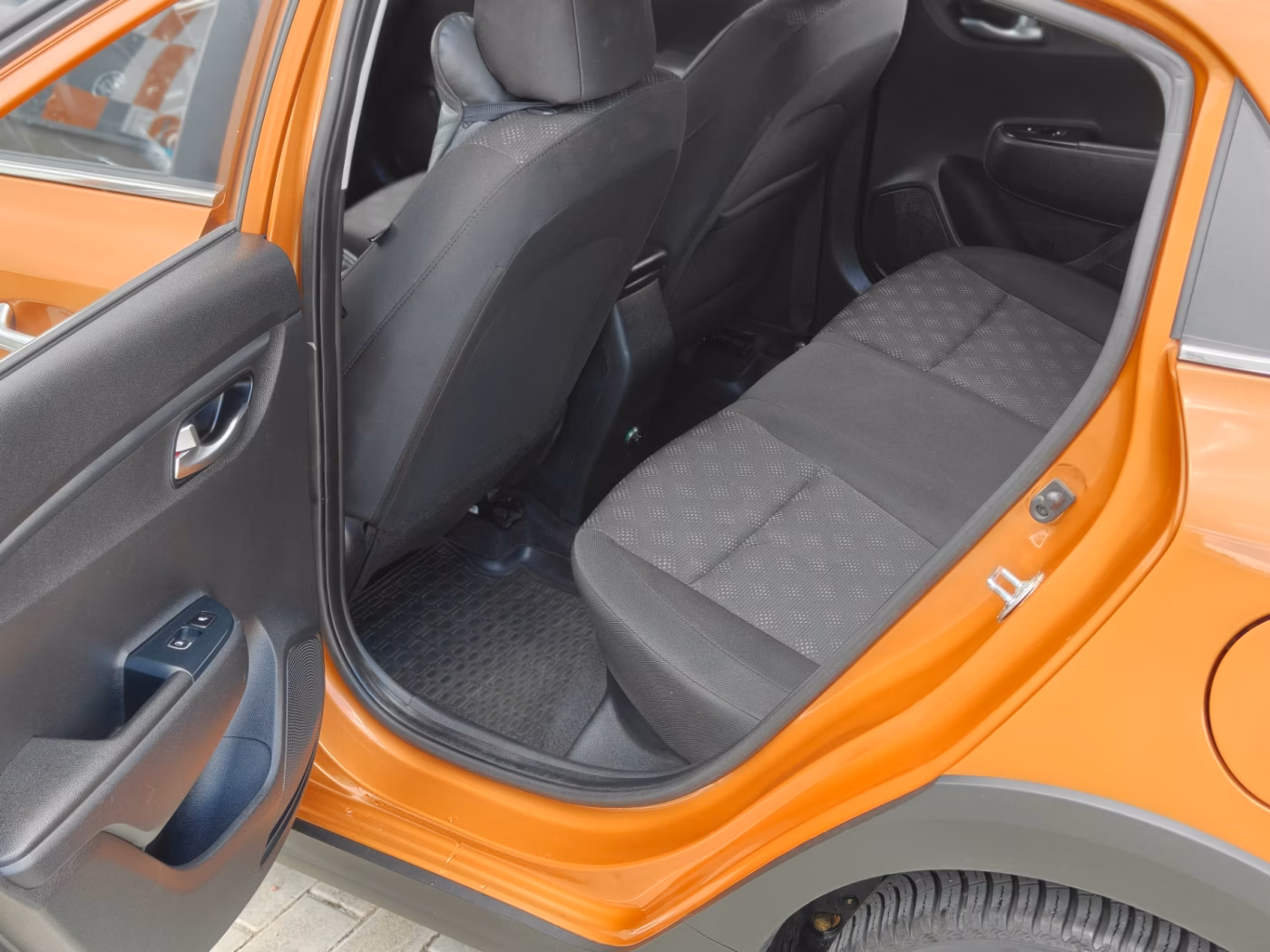 Kia Rio X (X-Line) фото 13
