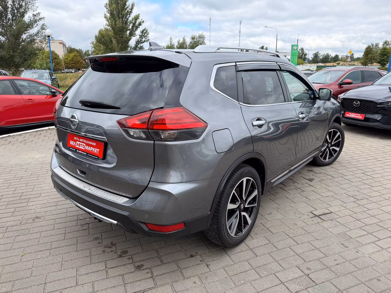 Nissan X-Trail фото 5