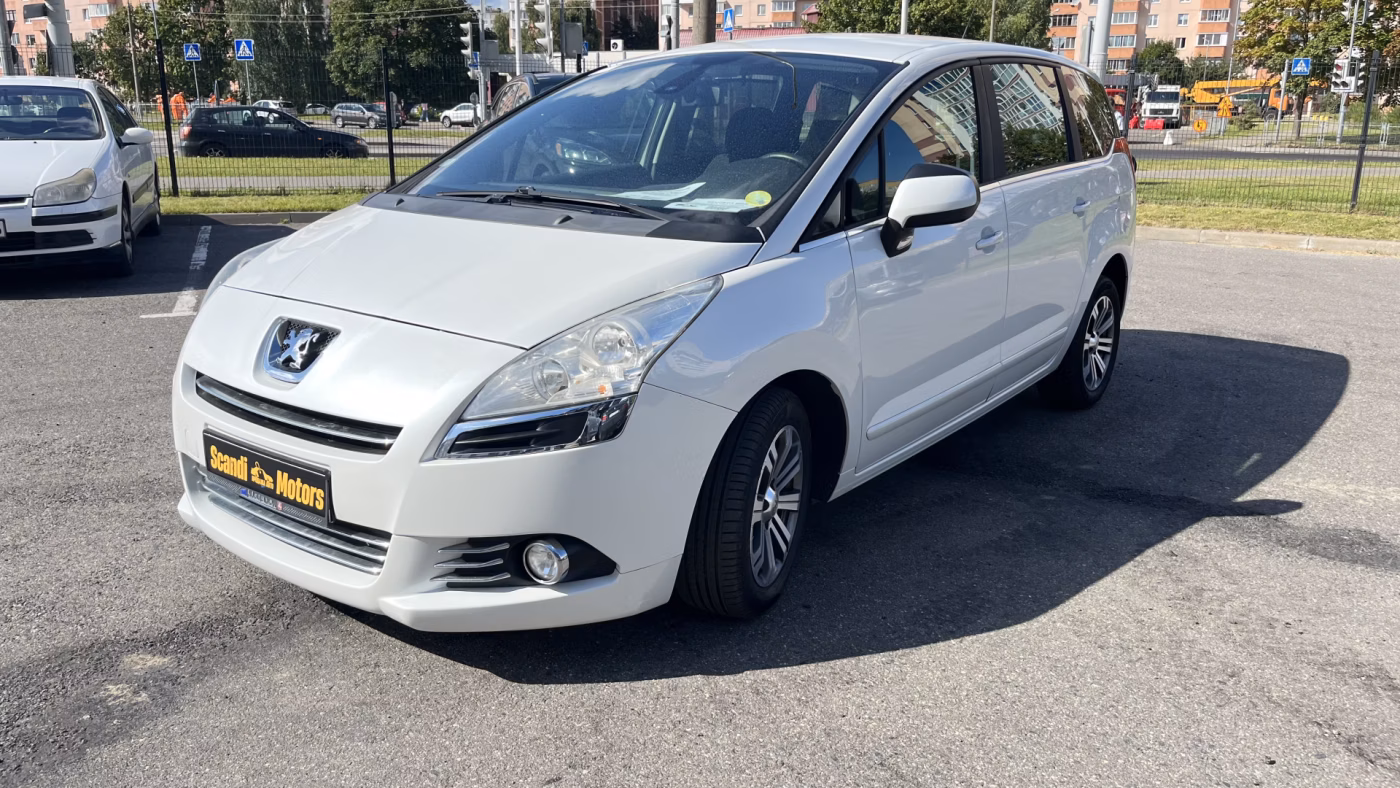 Peugeot 5008 фото 2