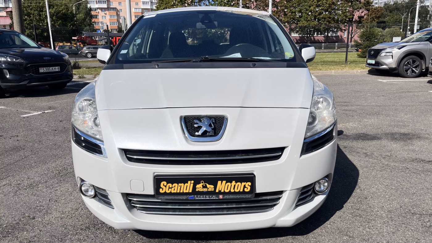 Peugeot 5008 фото 3