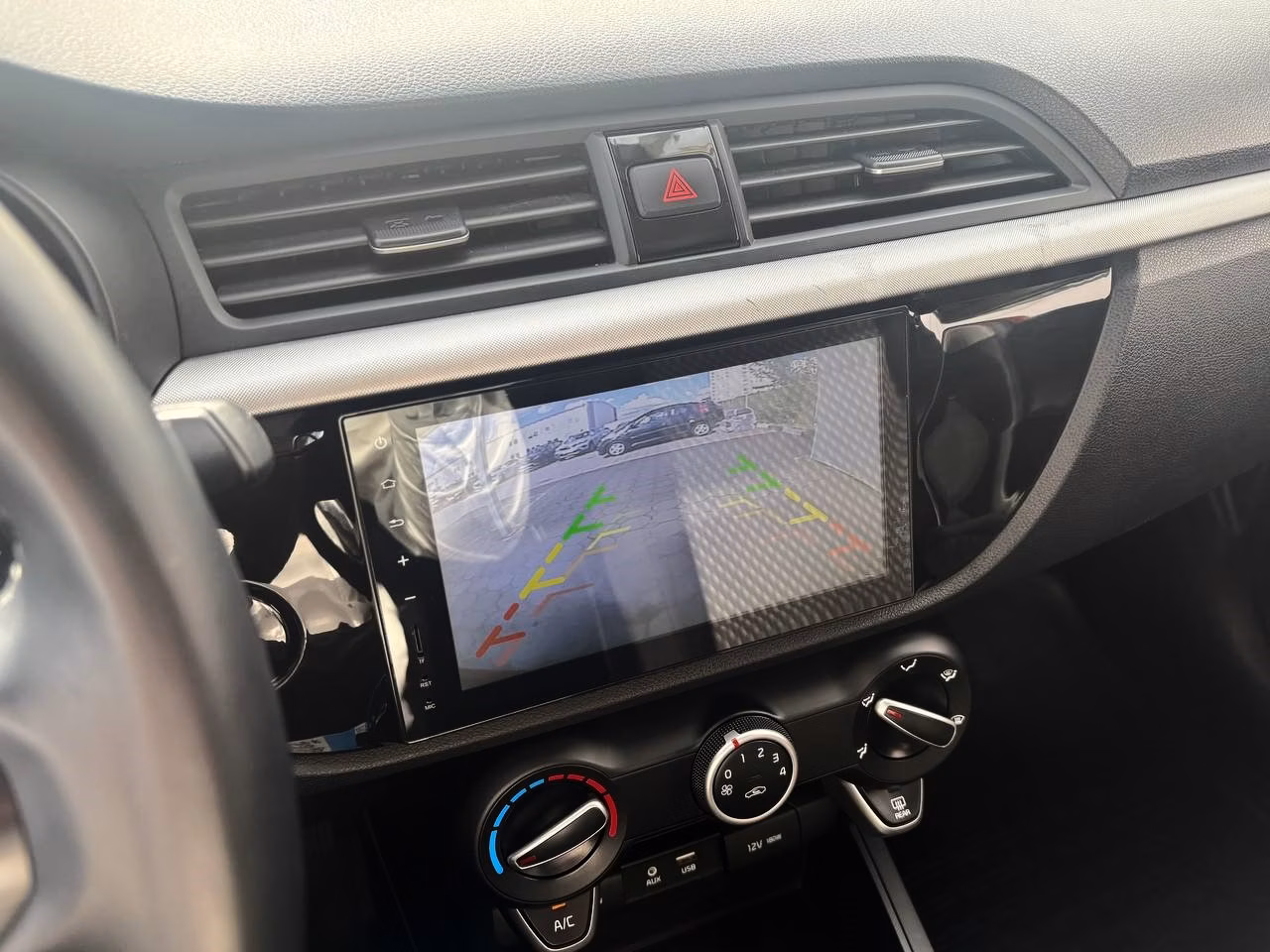 Kia Rio X (X-Line) фото 13