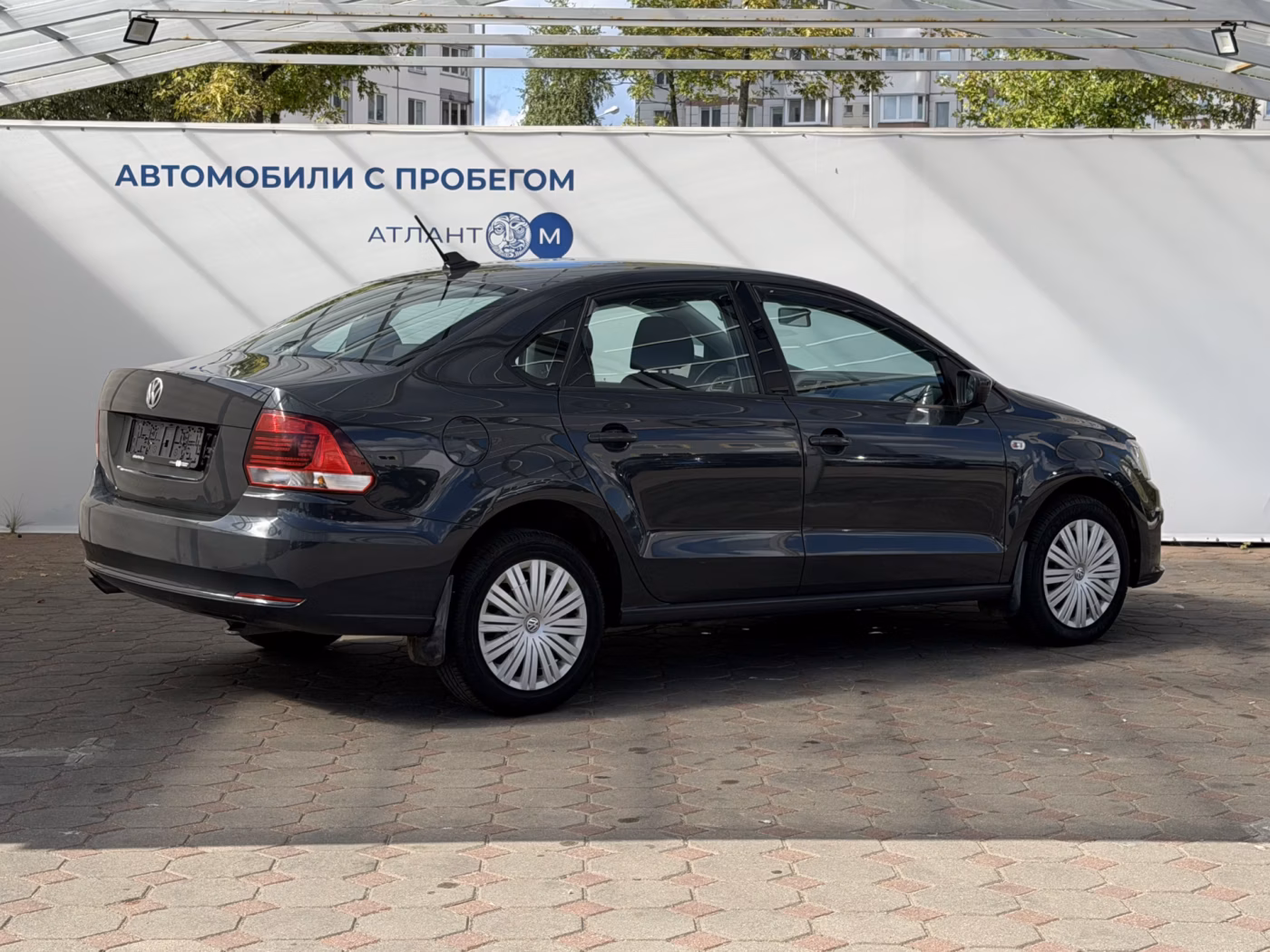 Volkswagen Polo Sedan фото 6