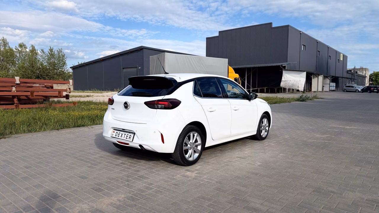 Opel Corsa фото 8