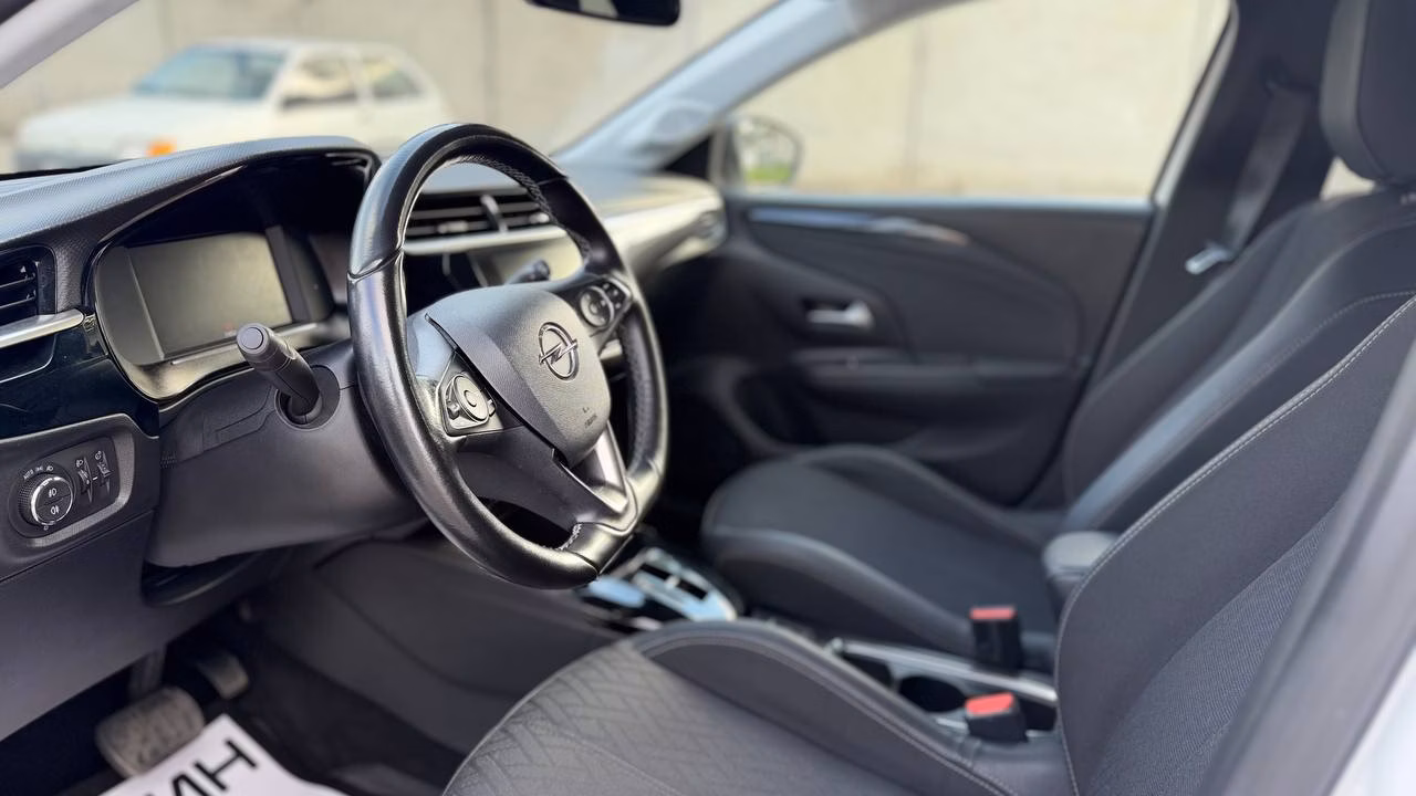 Opel Corsa фото 11