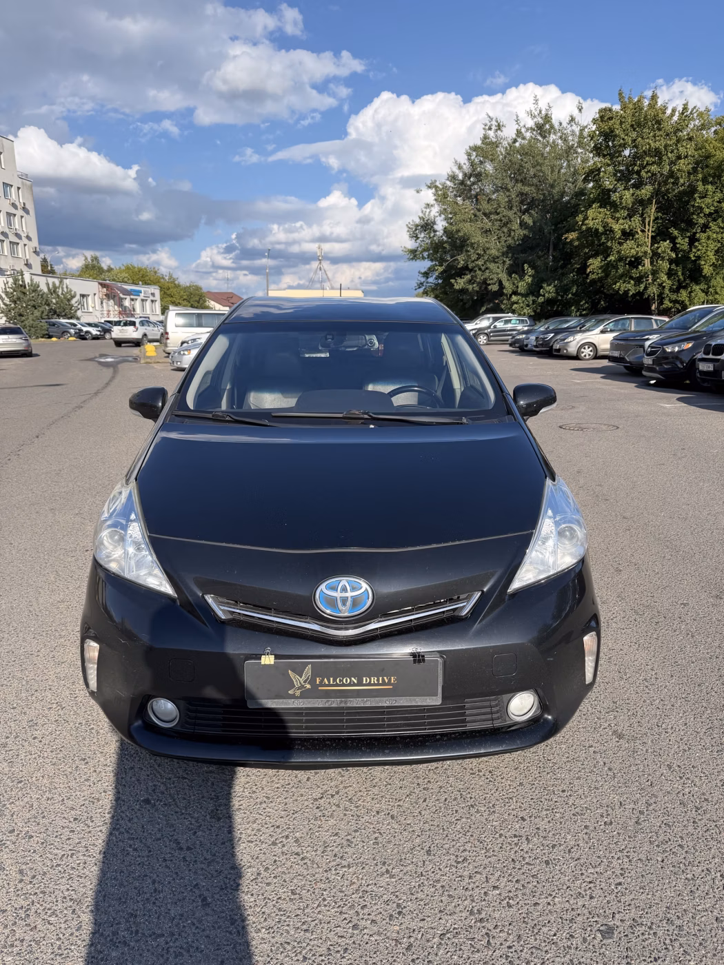 Toyota Prius V(+) фото 2