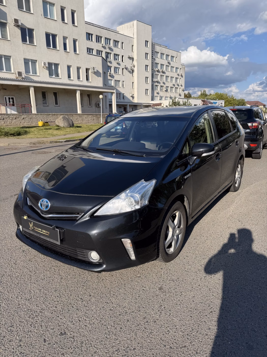 Toyota Prius V(+) фото 3