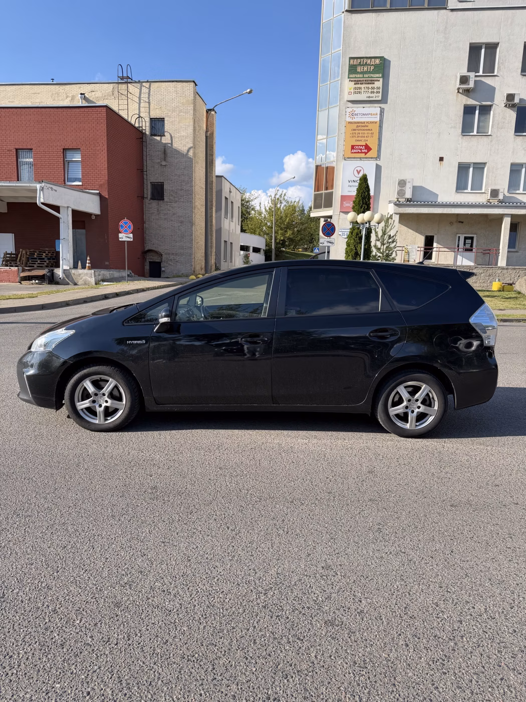 Toyota Prius V(+) фото 4