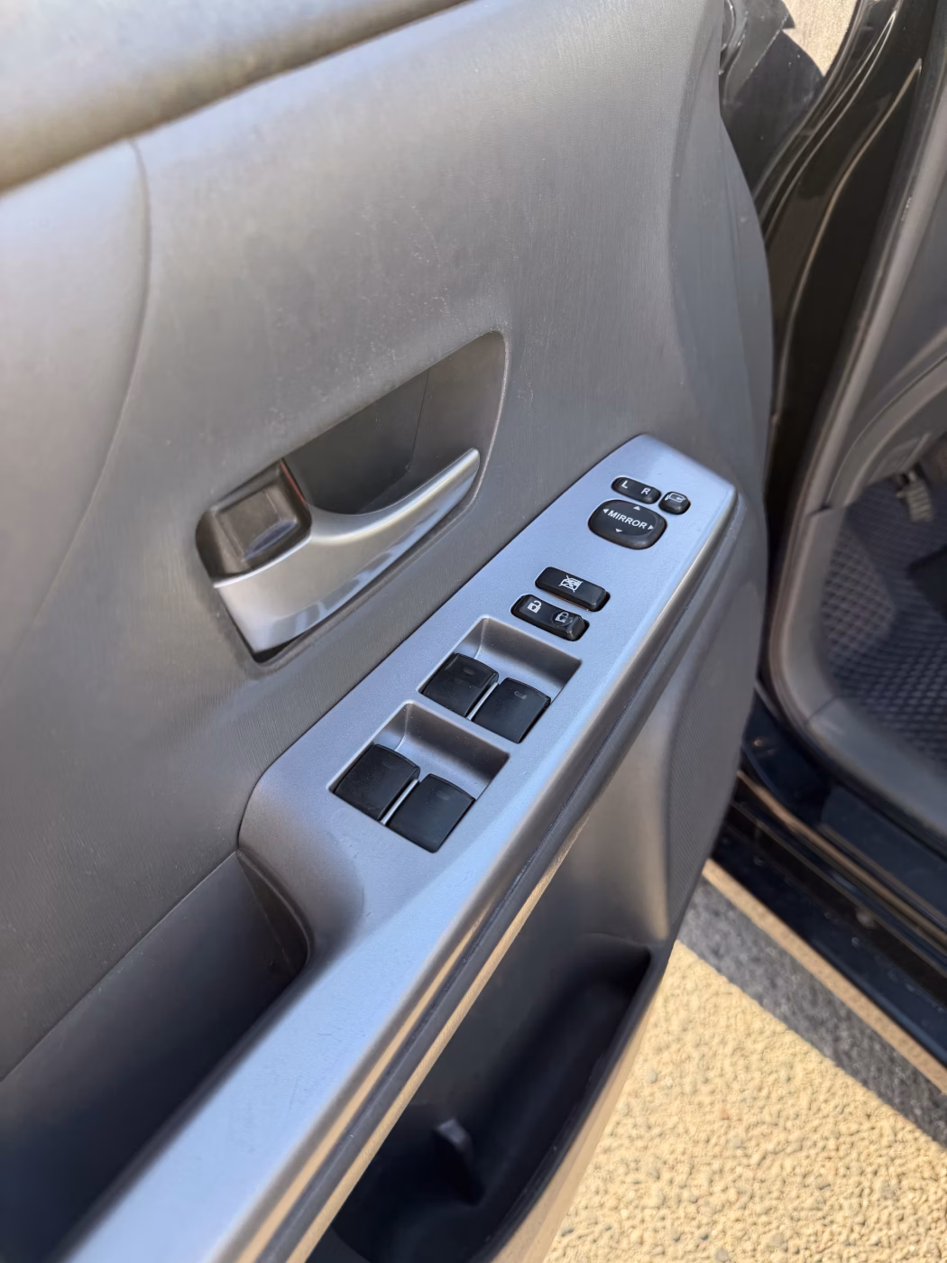Toyota Prius V(+) фото 14